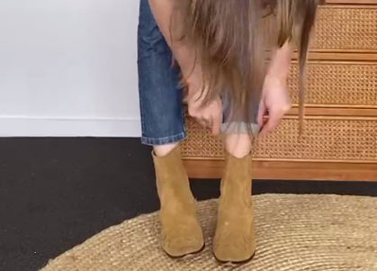 how to wear boots with jeans22