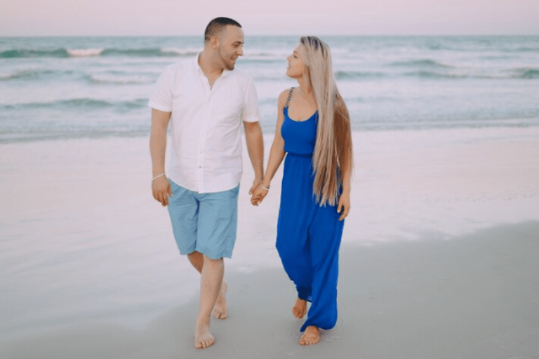 Beach Couple Poses