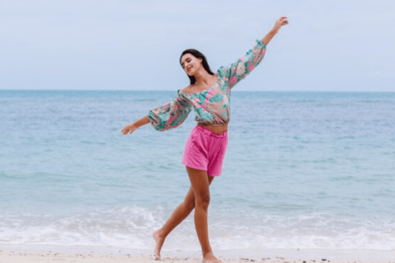 beach poses for girl3